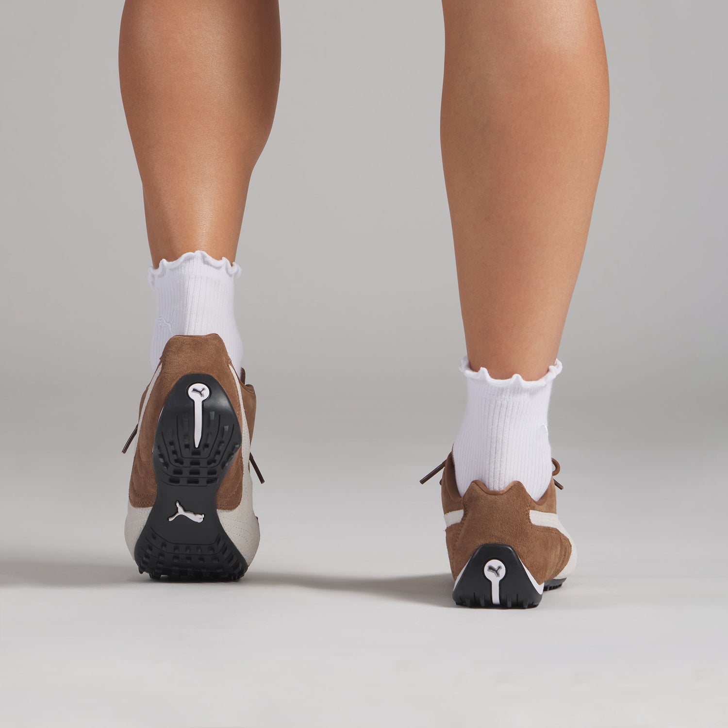 Haute Coffee / Puma White