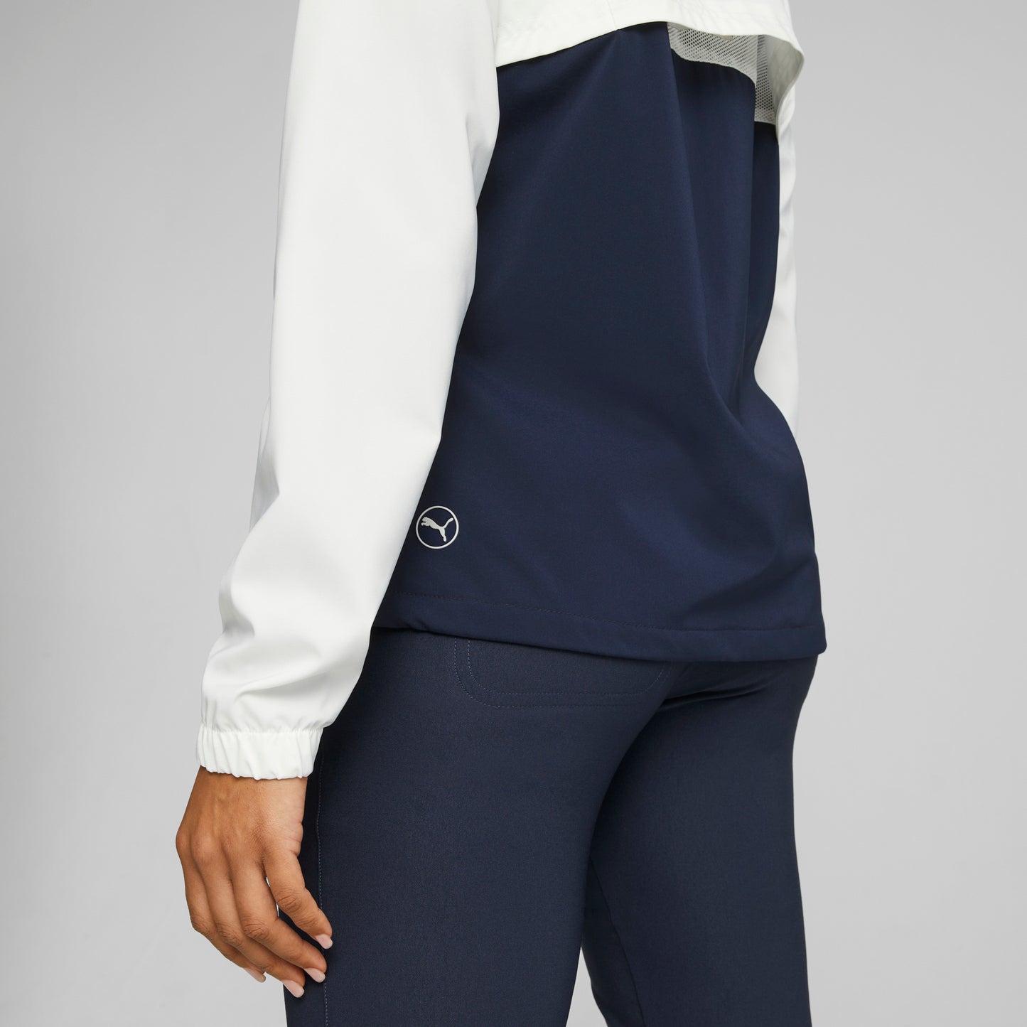White Glow / Navy Blazer